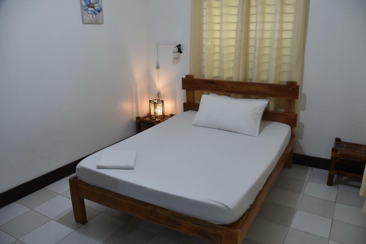 Roy'S Rendezvous Boracay Hotel Manoc-Manoc ภายนอก รูปภาพ